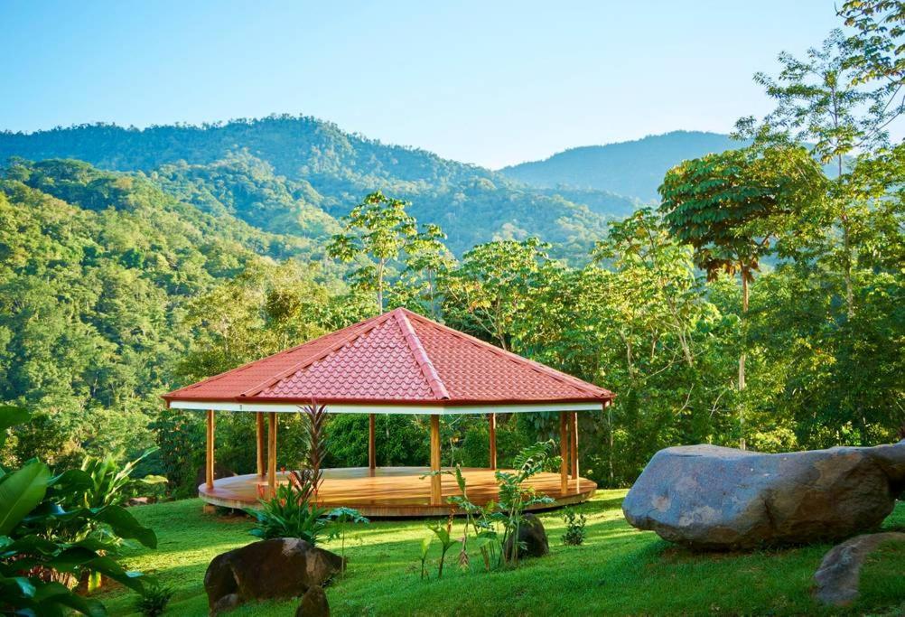 Manoas Bed & Breakfast Uvita Bagian luar foto