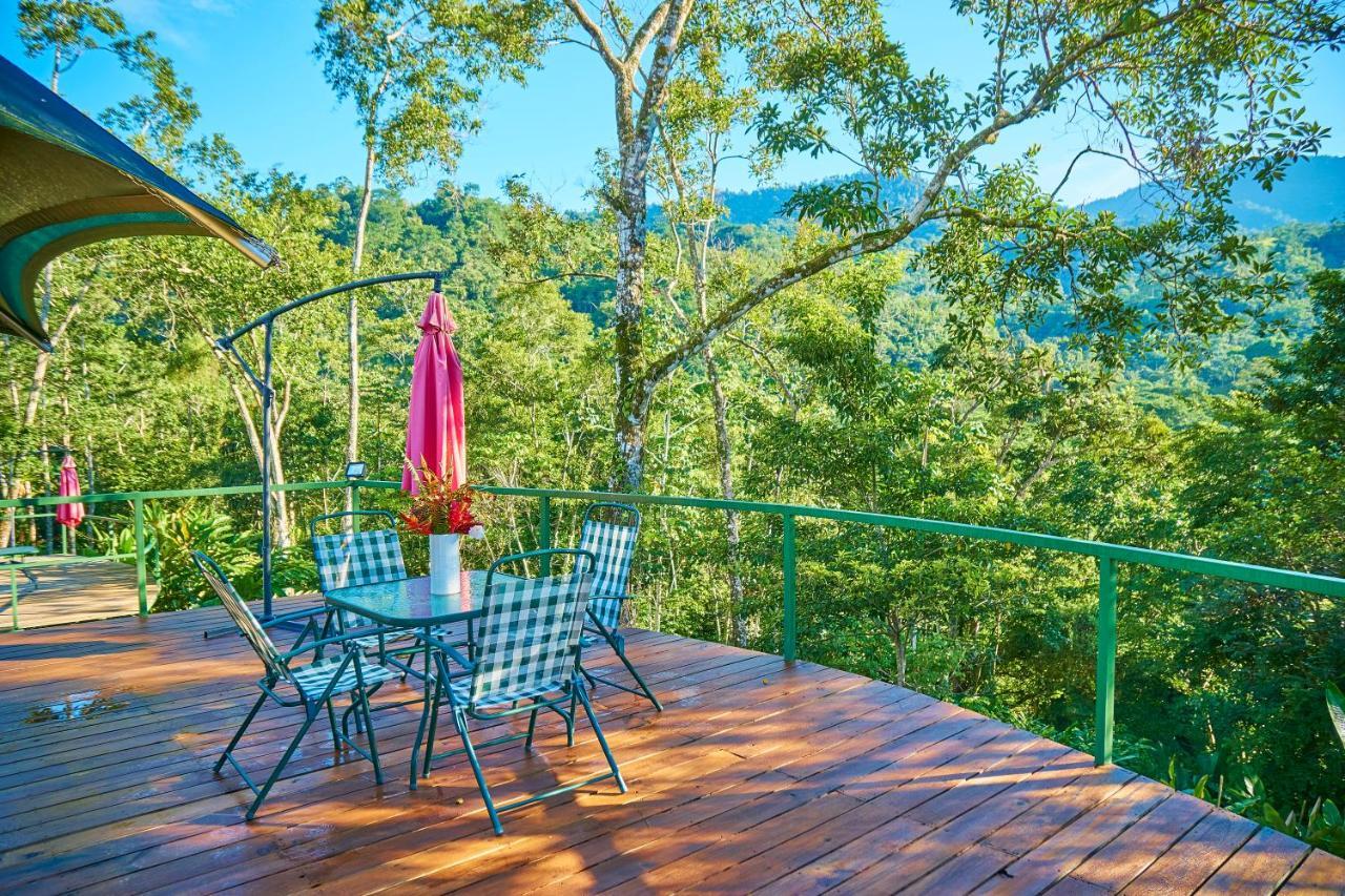 Manoas Bed & Breakfast Uvita Bagian luar foto