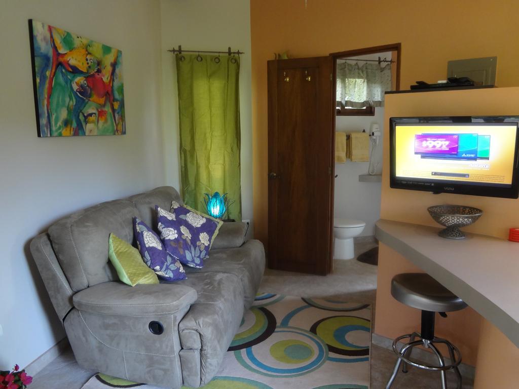 Manoas Bed & Breakfast Uvita Bagian luar foto