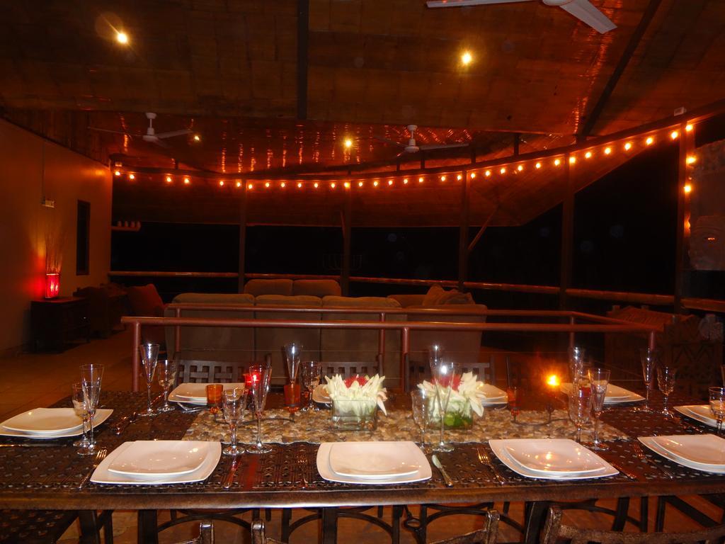 Manoas Bed & Breakfast Uvita Bagian luar foto