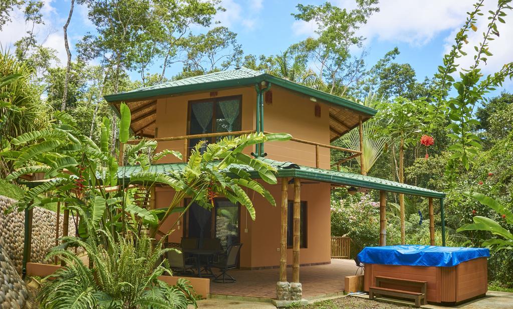 Manoas Bed & Breakfast Uvita Bagian luar foto